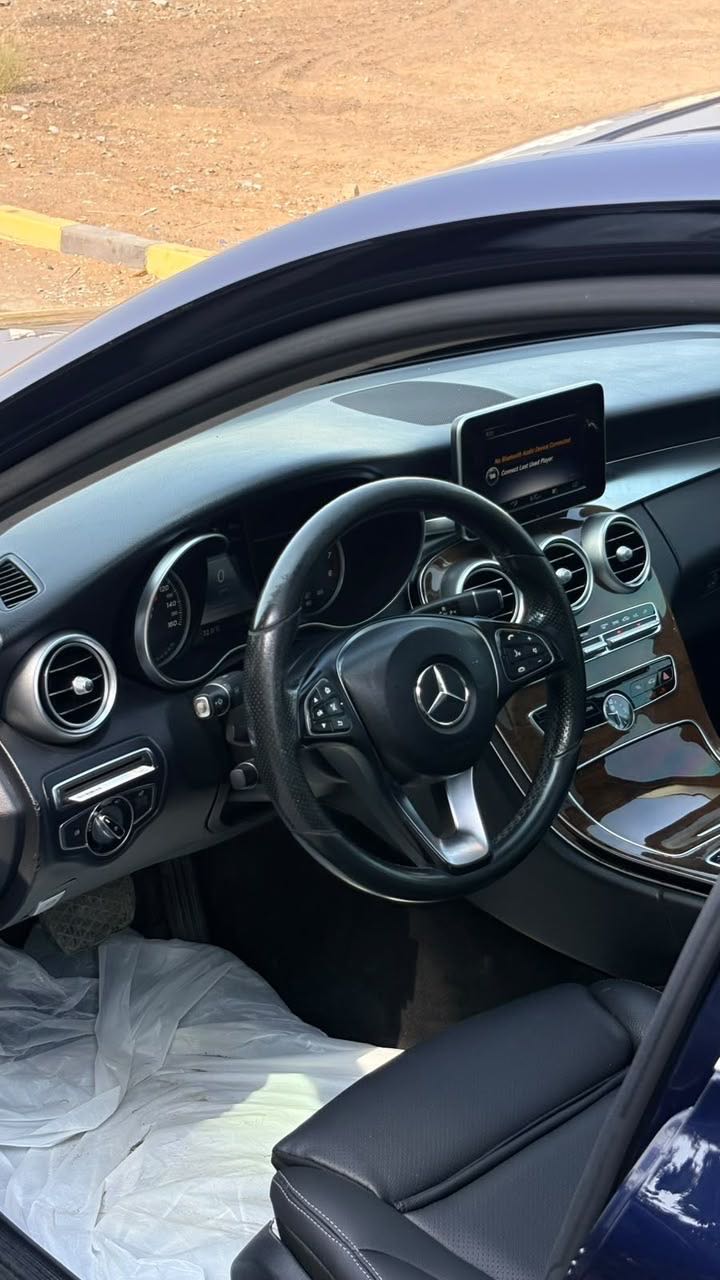 Car Image 2017 MERCEDES C Class C300