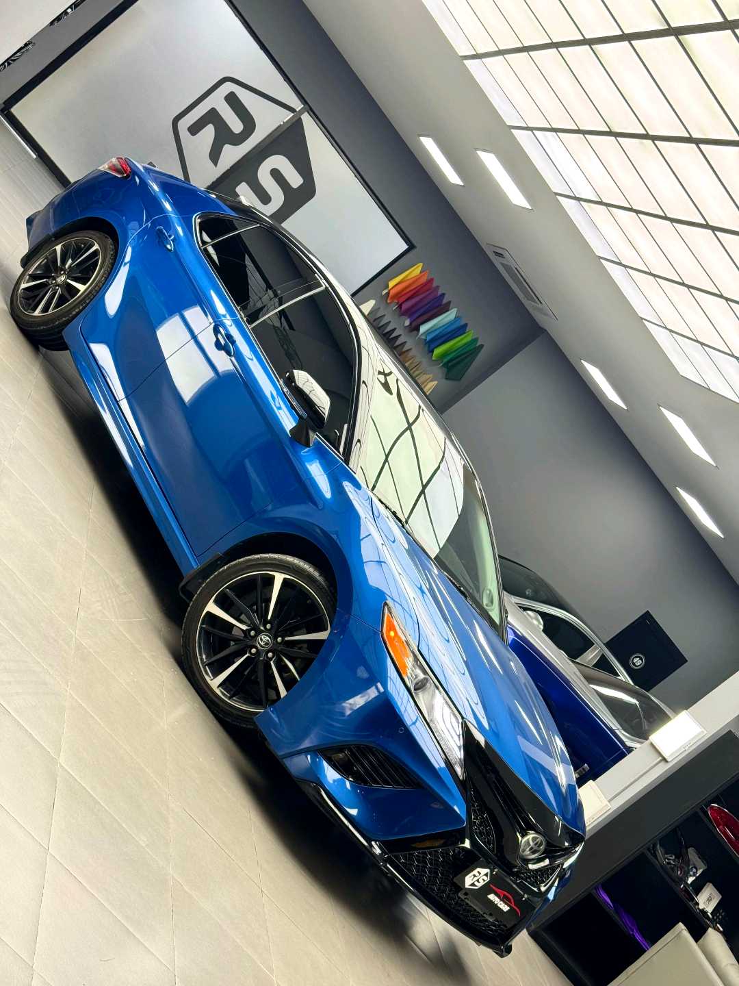 Car Image 2018 TOYOTA CAMRY XSE