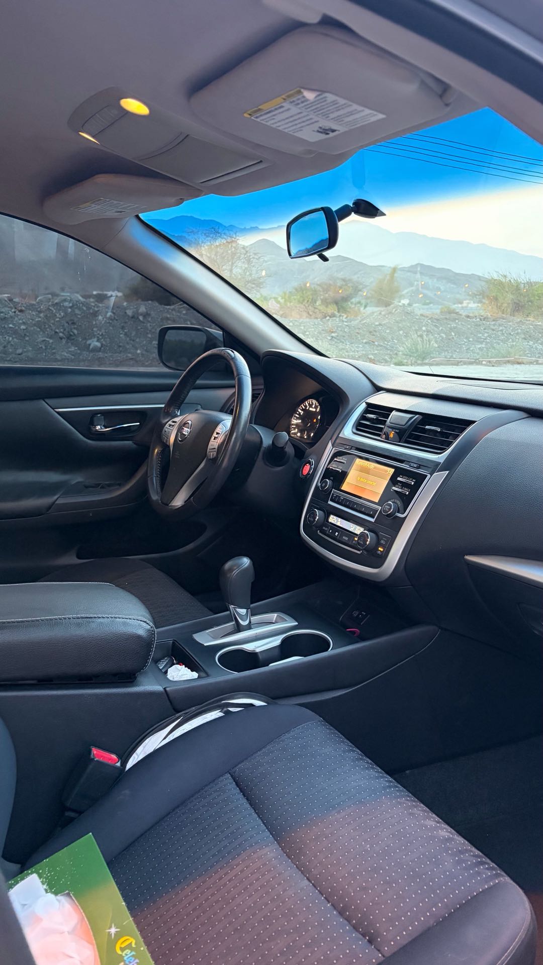 Car Image 2017 NISSAN ALTIMA SV