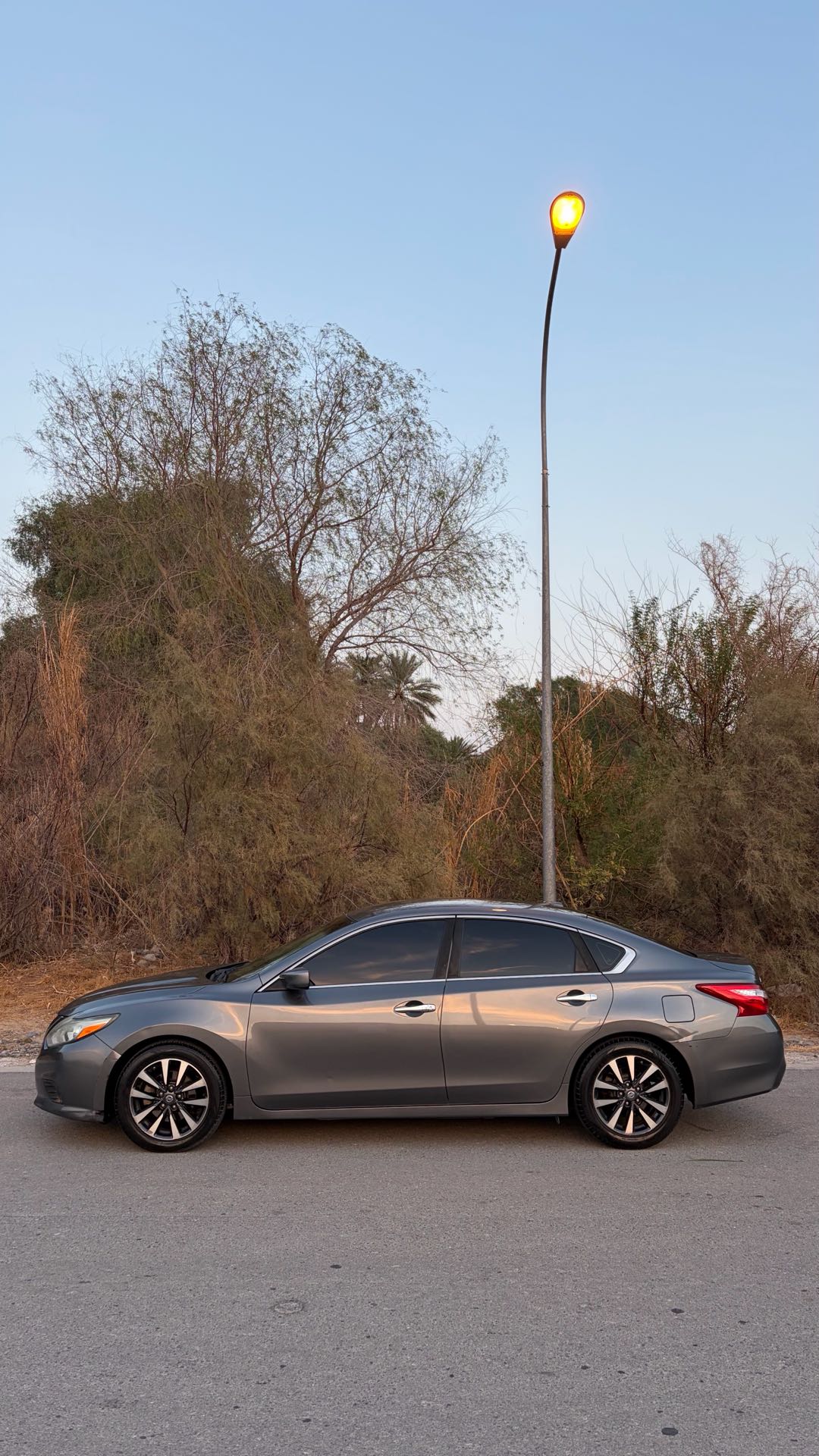 Car Image 2017 NISSAN ALTIMA SV