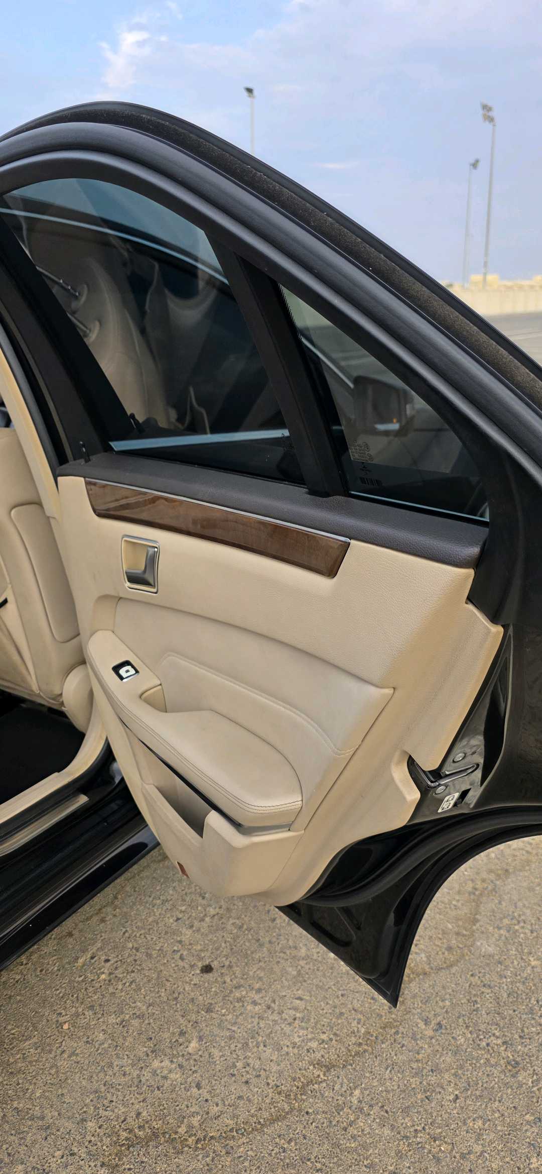 Car Image 2014 MERCEDES E Class 500