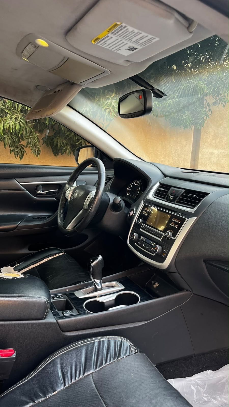 Car Image 2017 NISSAN ALTIMA SL