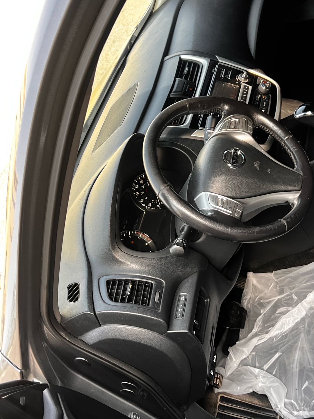 Car Image 2018 NISSAN ALTIMA SV