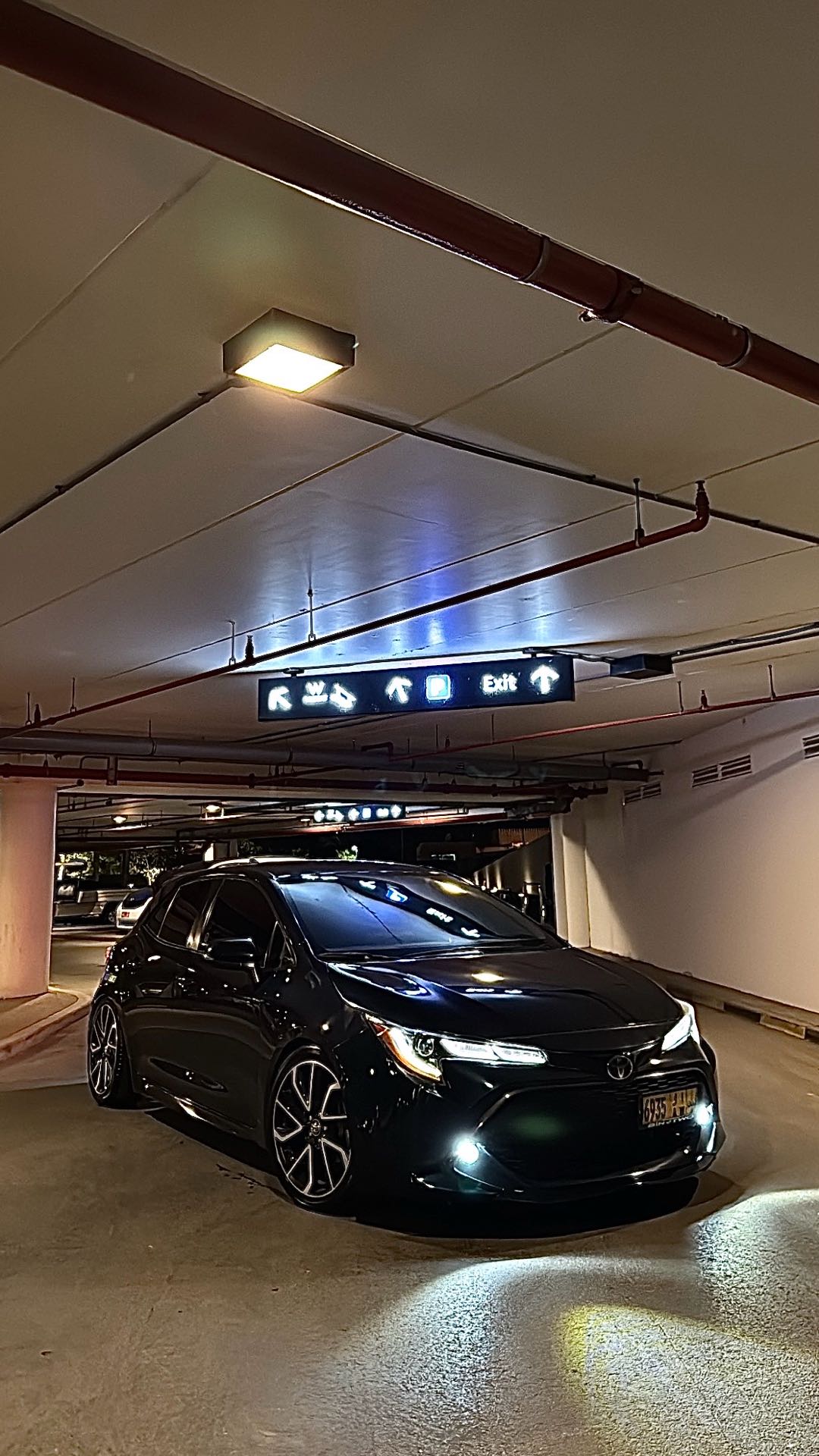 Car Image 2019 TOYOTA COROLLA Hatchback