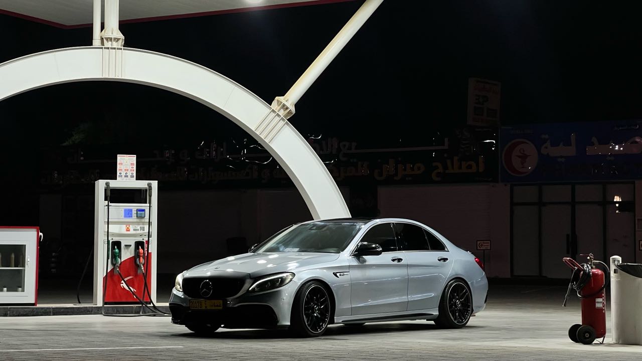 Car Image 2016 MERCEDES C Class 300