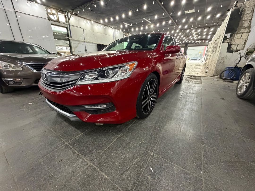 Car Image 2017 HONDA ACCORD SPORT