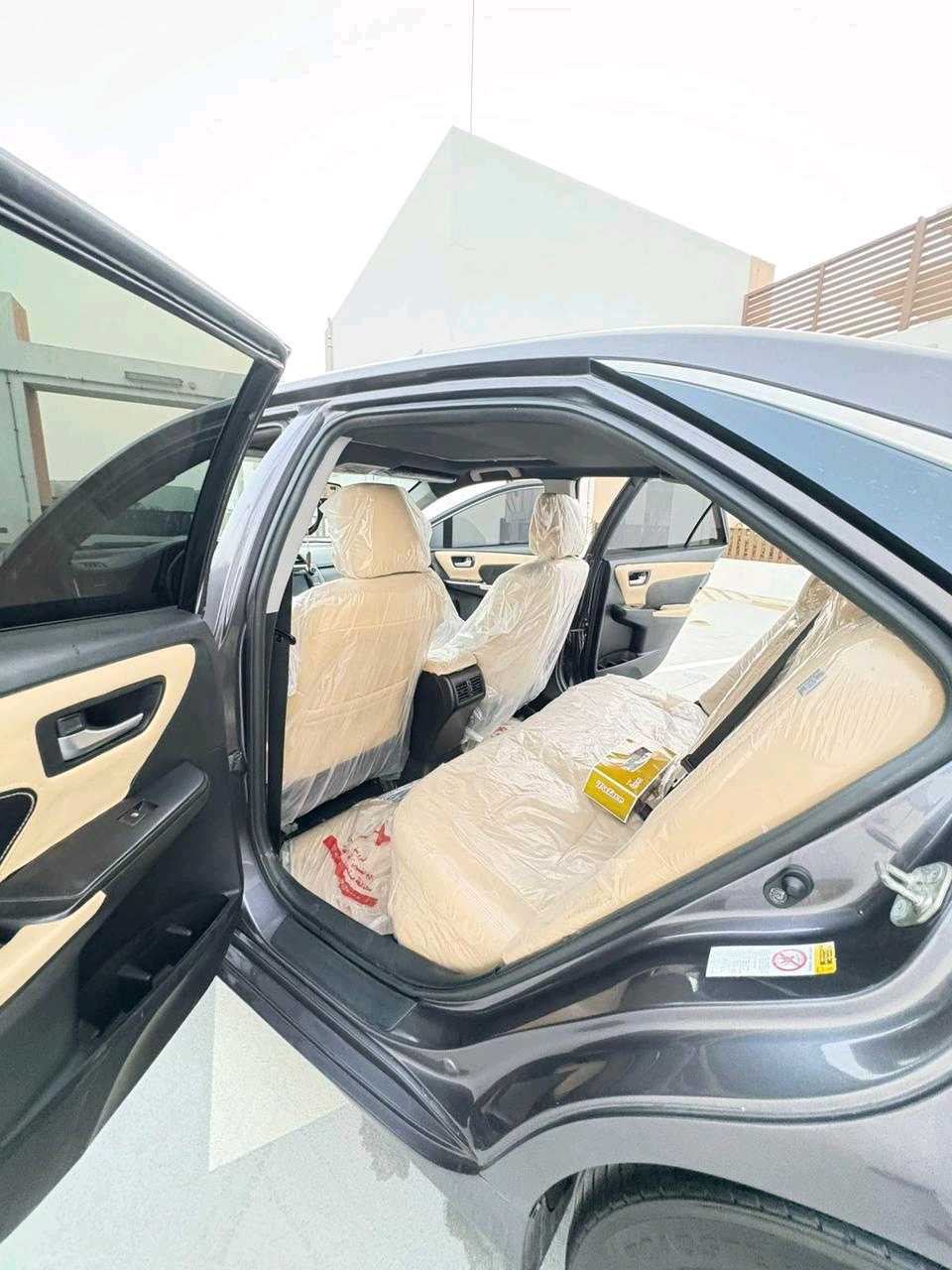 Car Image 2017 TOYOTA CAMRY XLE
