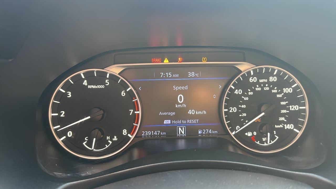 Car Image 2020 NISSAN ALTIMA SR