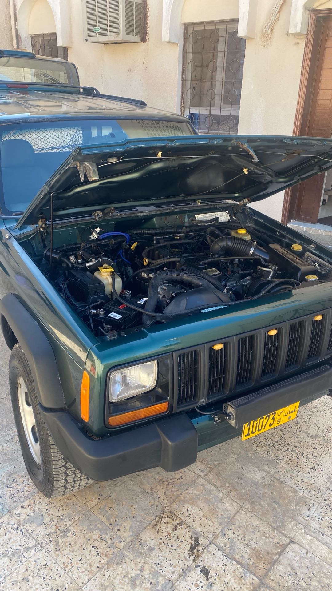 Car Image 1999 JEEP CHEROKEE 