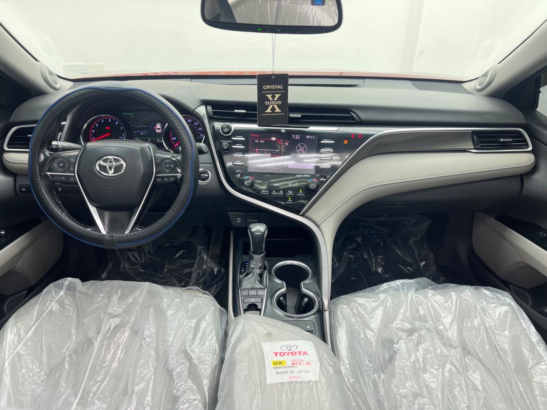 Car Image 2018 TOYOTA CAMRY XSE