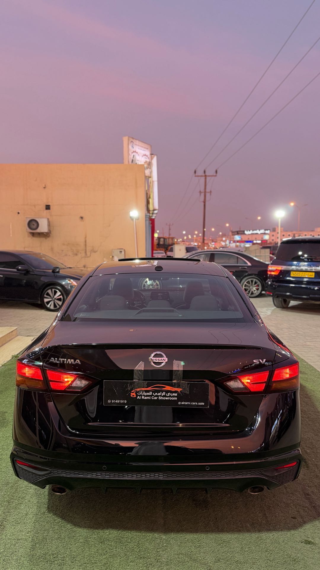 Car Image 2019 NISSAN ALTIMA SV