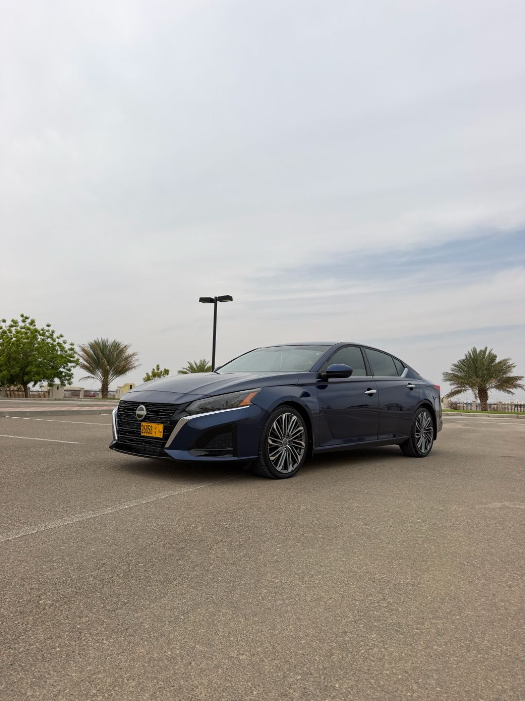 Car Image 2019 NISSAN ALTIMA SV