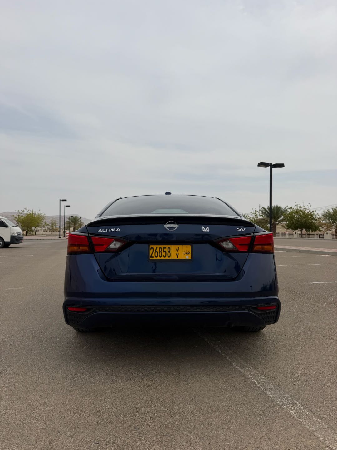 Car Image 2019 NISSAN ALTIMA SV