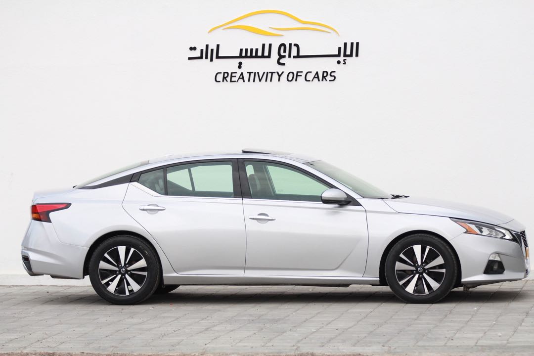 Car Image 2019 NISSAN ALTIMA SL