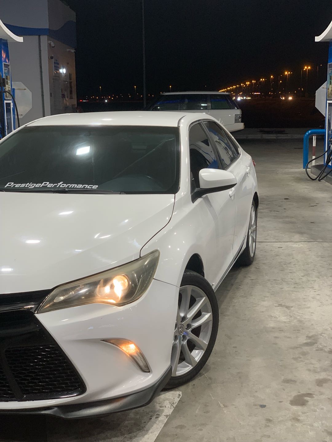 Car Image 2017 TOYOTA CAMRY GL