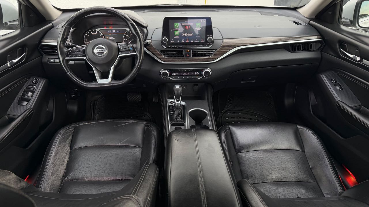 Car Image 2019 NISSAN ALTIMA SL