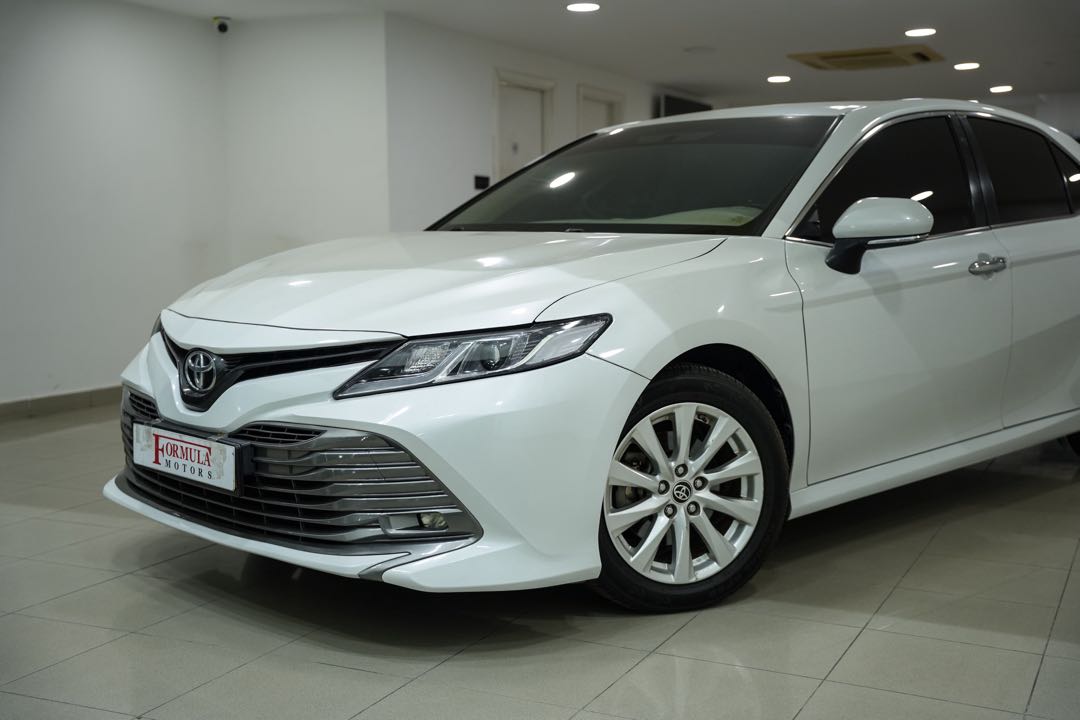 Car Image 2019 TOYOTA CAMRY GL