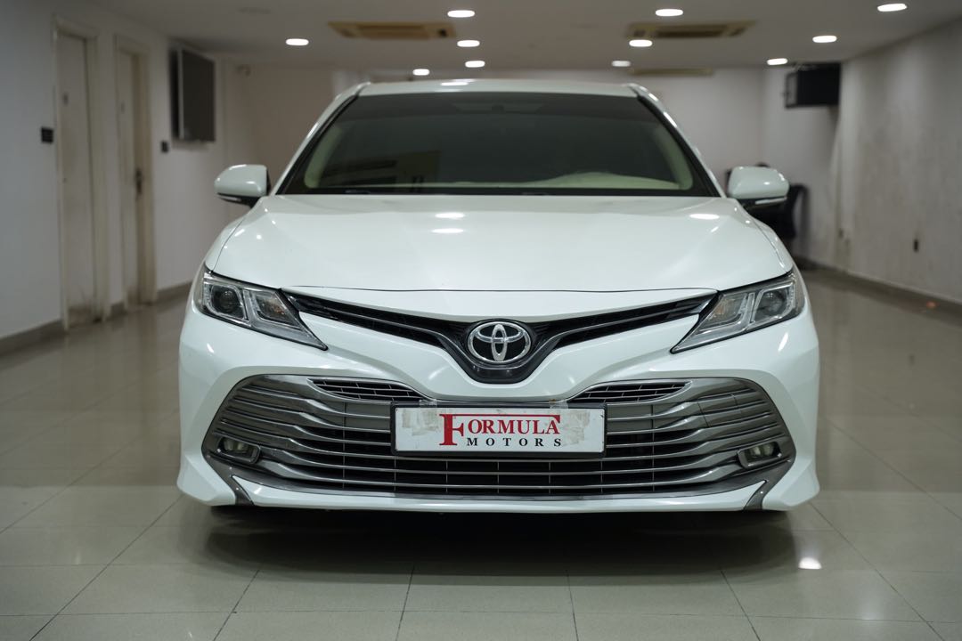 Car Image 2019 TOYOTA CAMRY GL