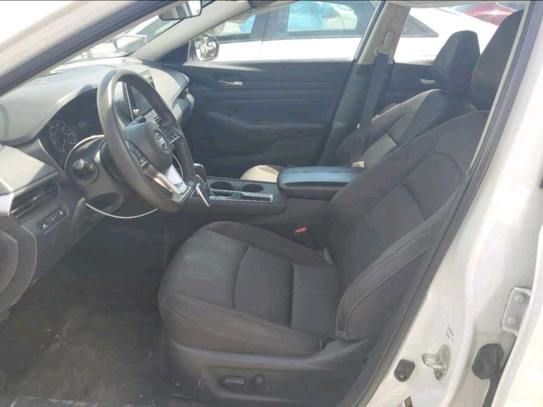 Car Image 2020 NISSAN ALTIMA S