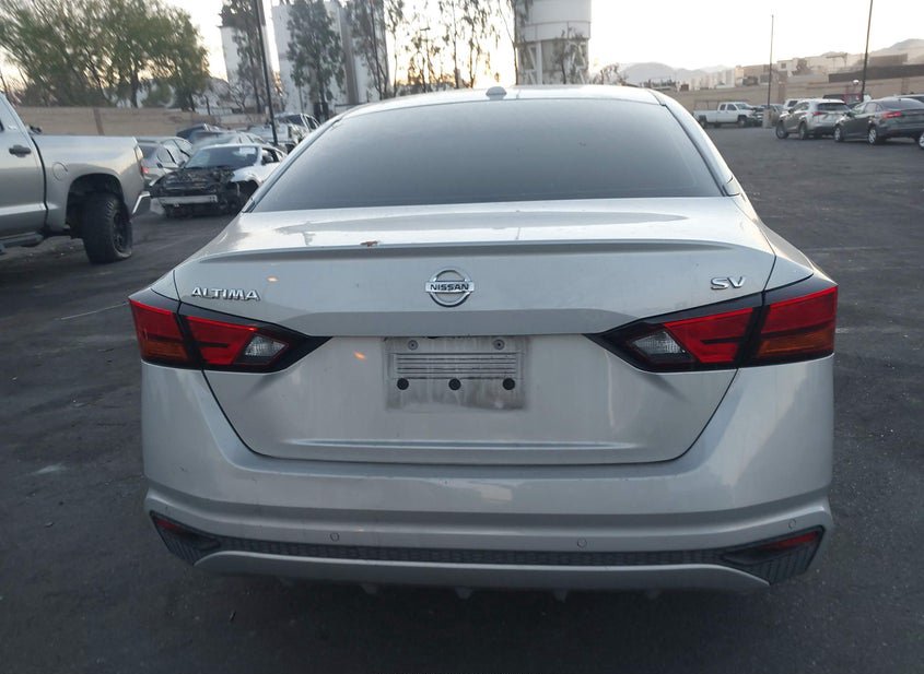 Car Image 2022 NISSAN ALTIMA SV