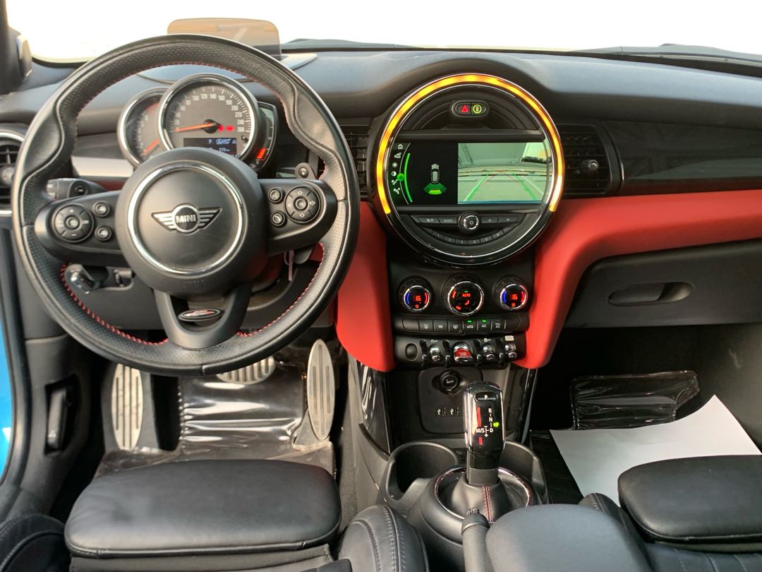 Car Image 2019 MINI COOPER S