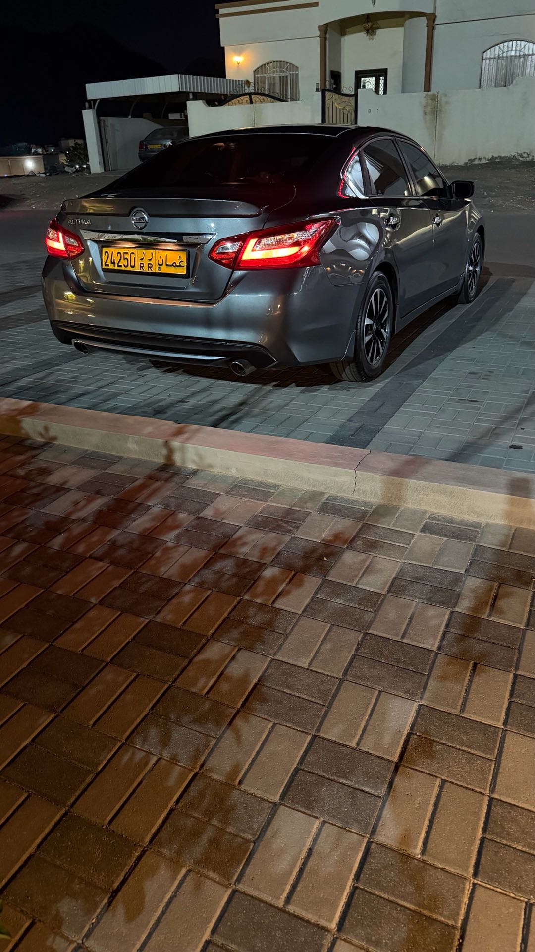 Car Image 2017 NISSAN ALTIMA SV