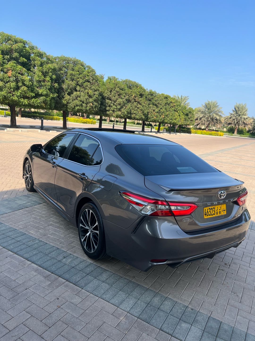 Car Image 2018 TOYOTA CAMRY SE