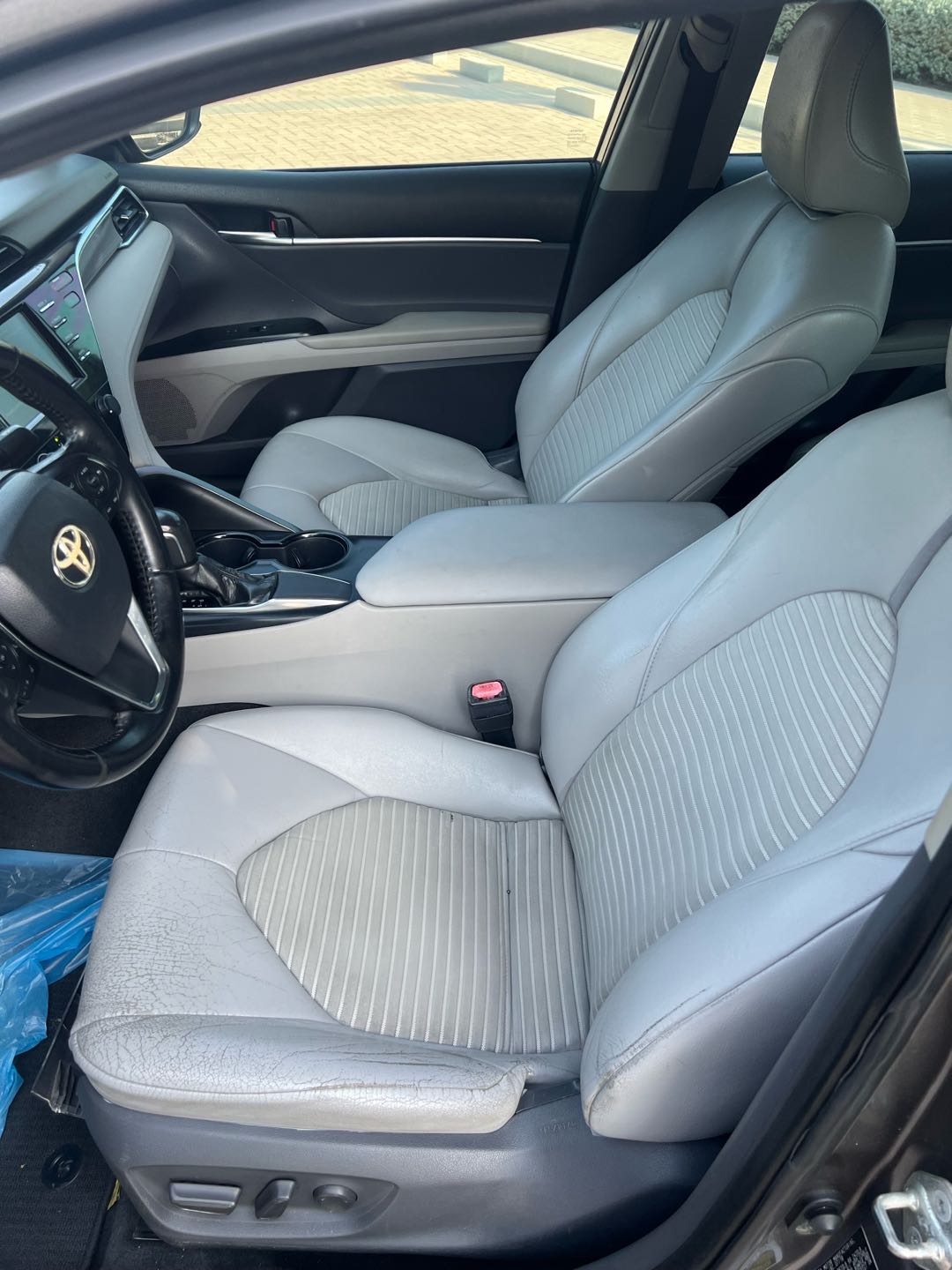Car Image 2018 TOYOTA CAMRY SE