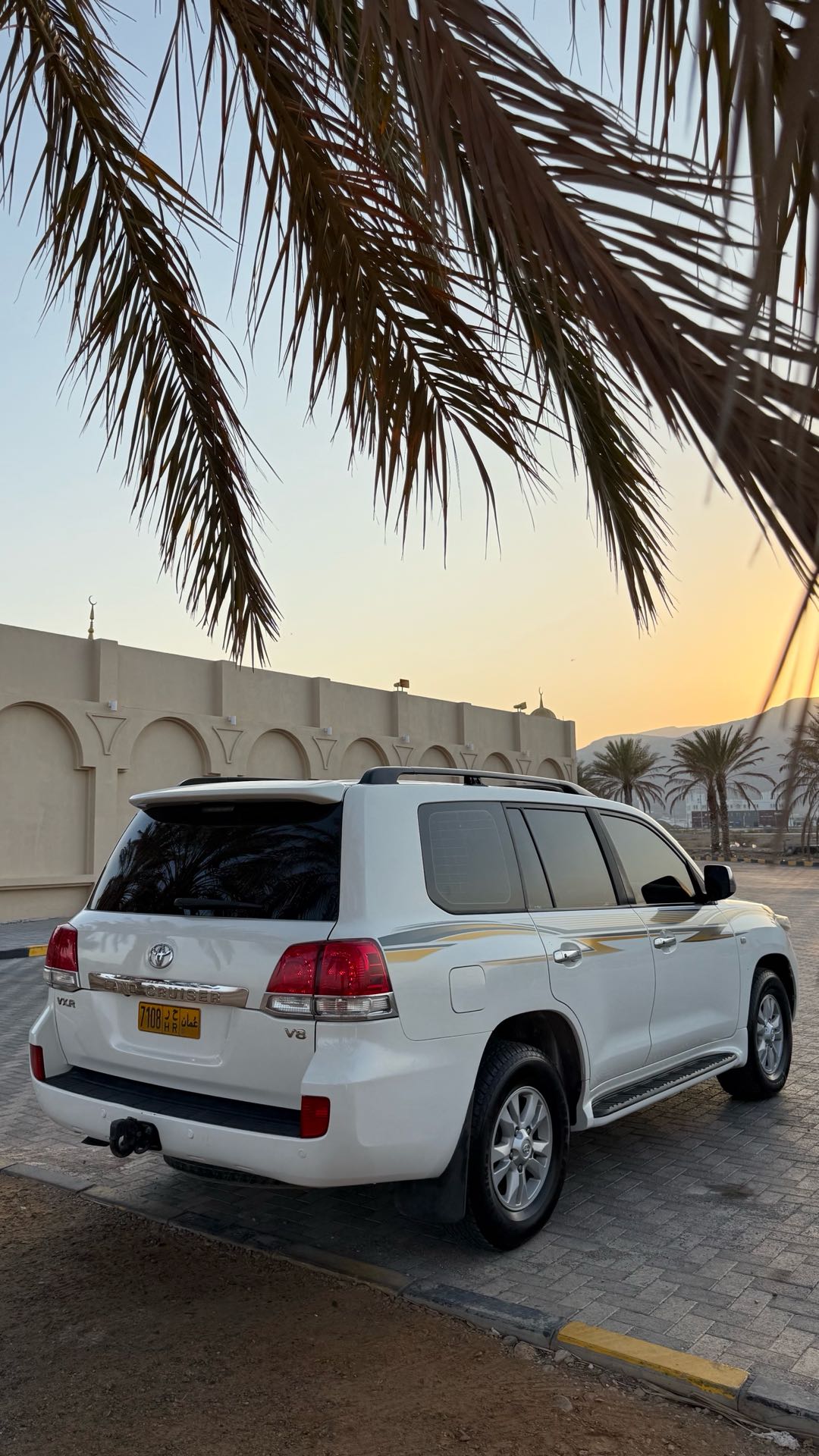 Car Image 2009 TOYOTA LAND CRUISER VX.R