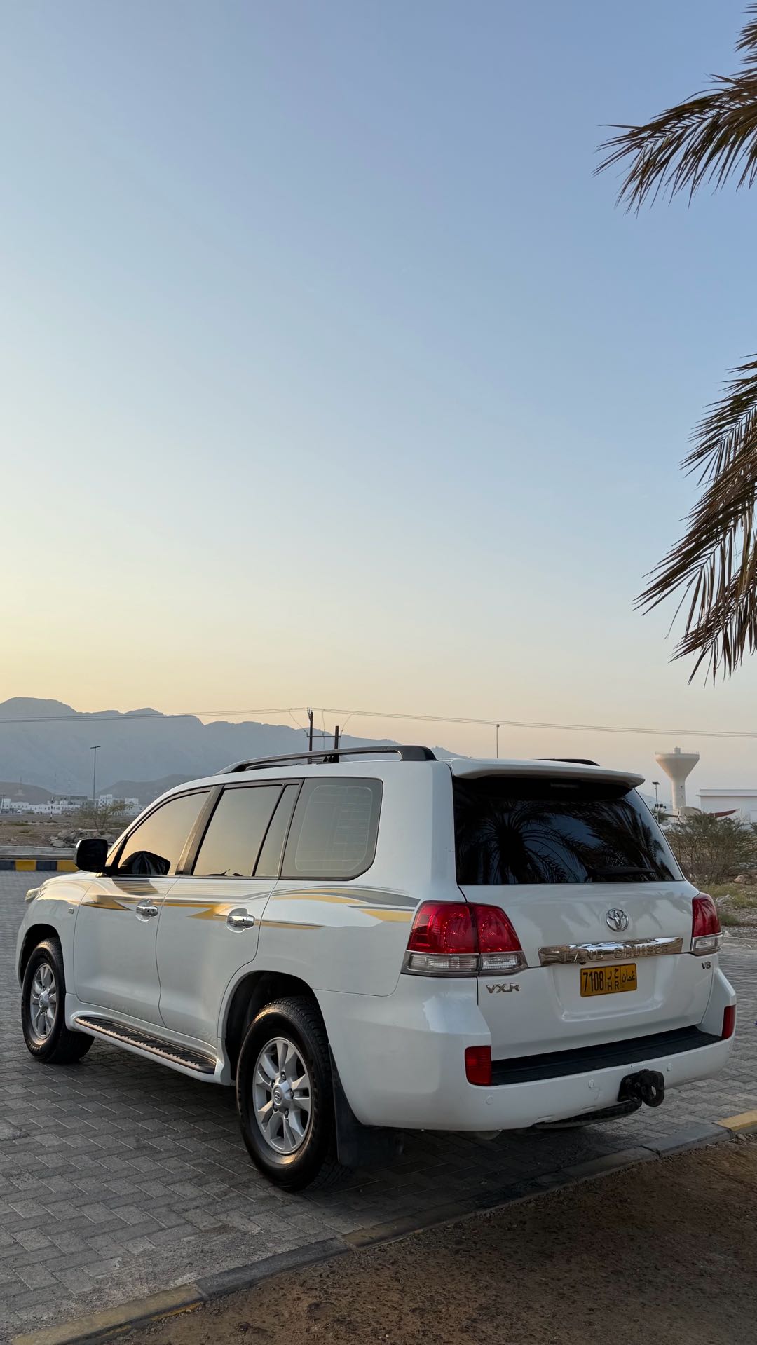 Car Image 2009 TOYOTA LAND CRUISER VX.R