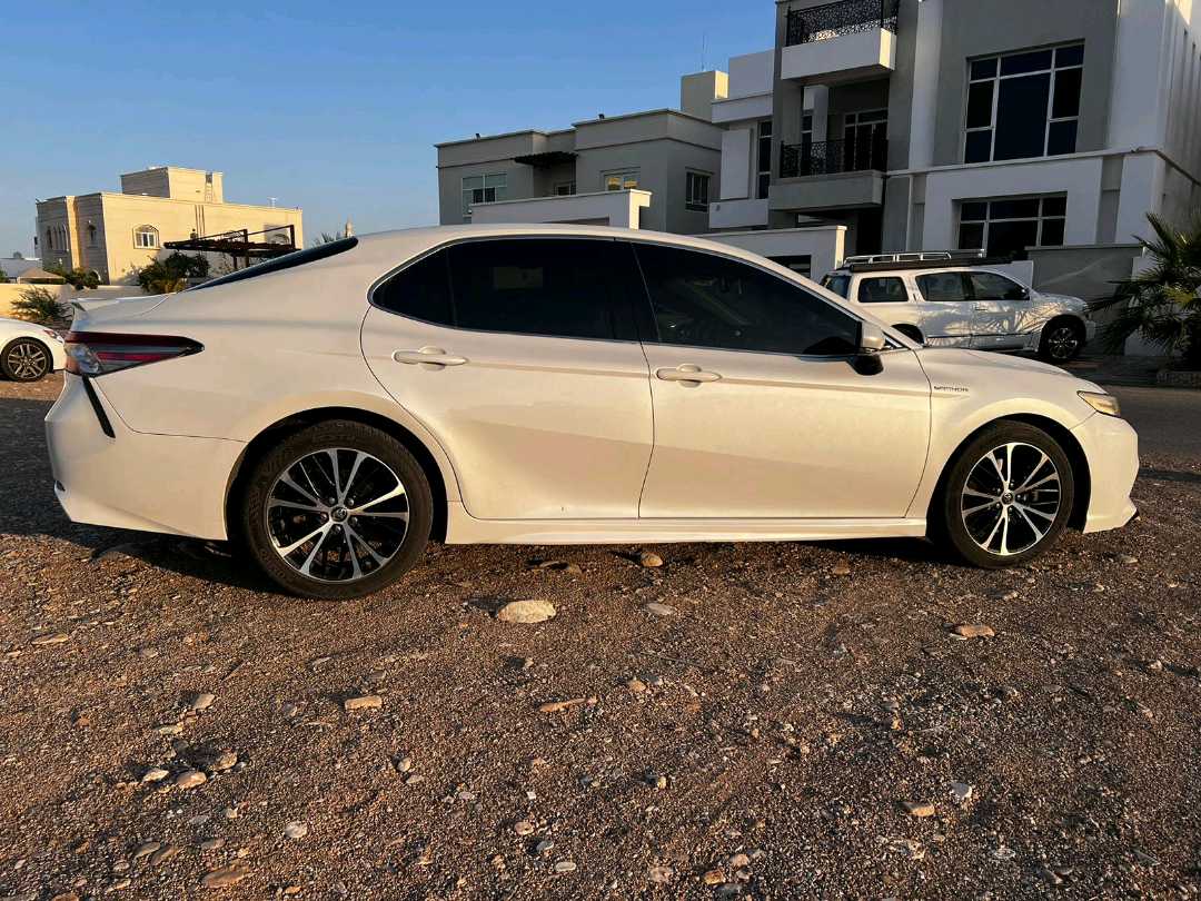 Car Image 2019 TOYOTA CAMRY Sport