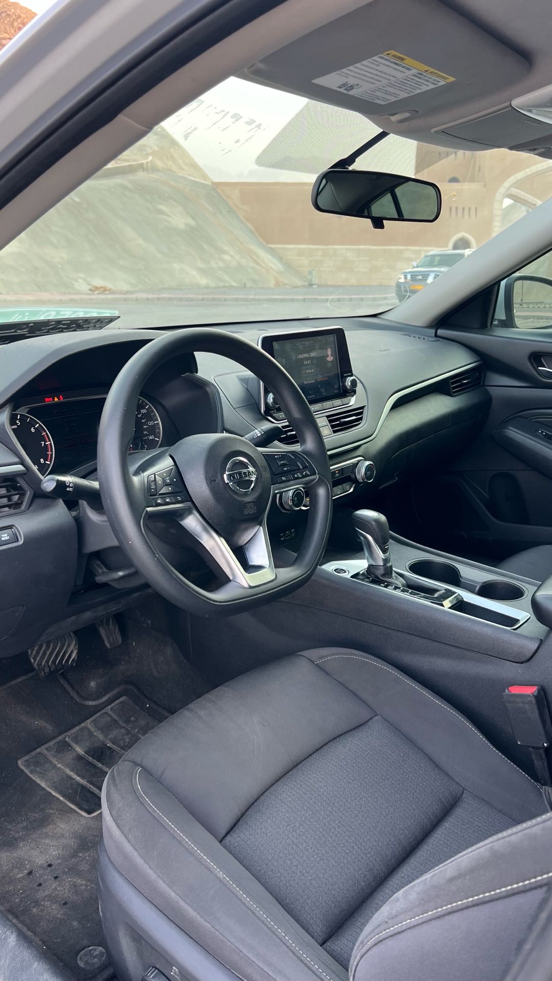Car Image 2019 NISSAN ALTIMA SV