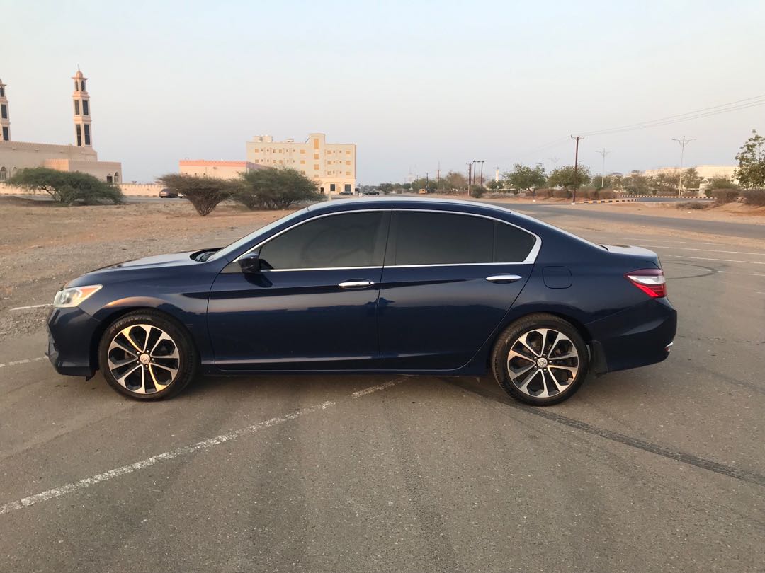 Car Image 2017 HONDA ACCORD EX