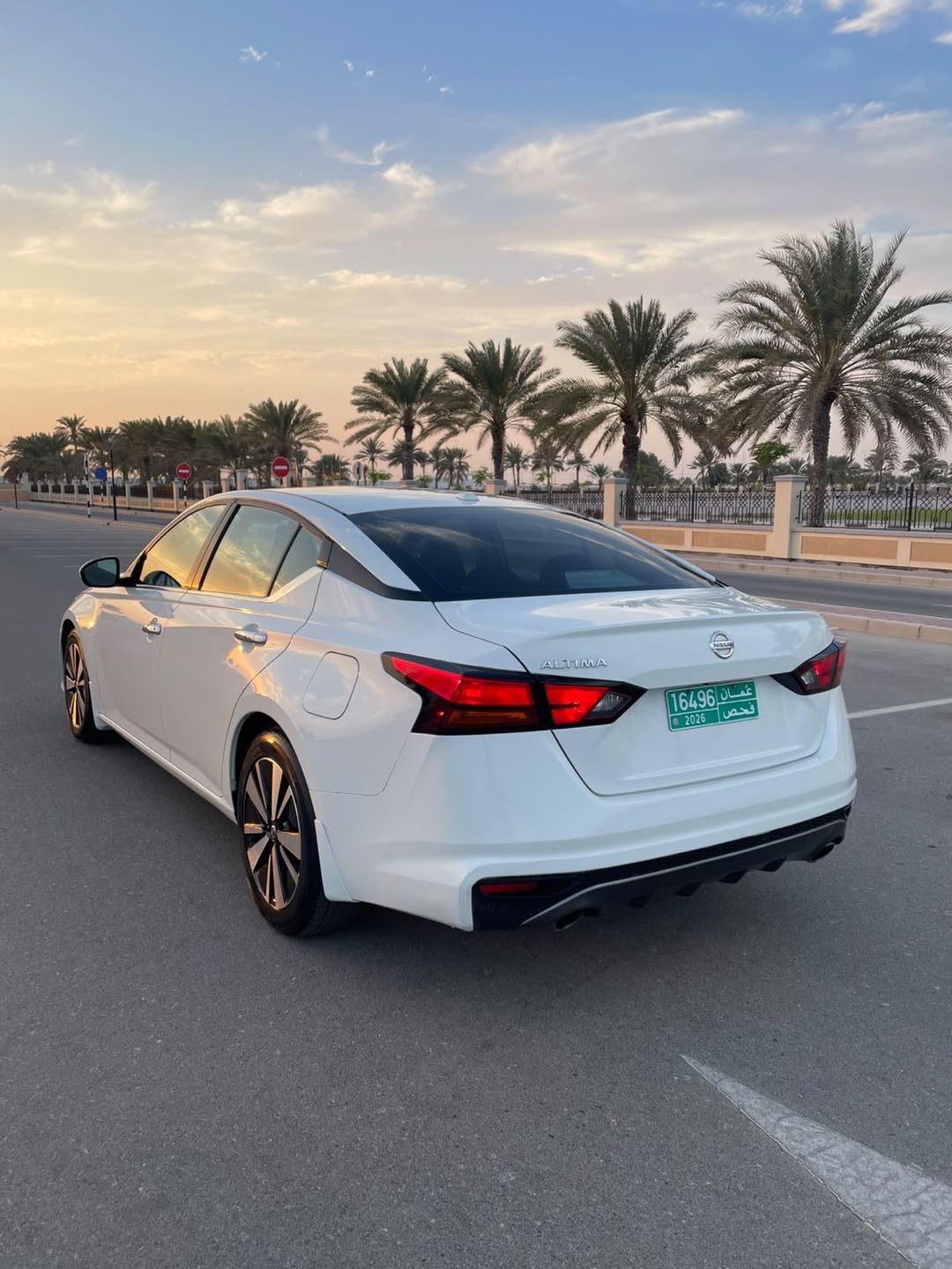 Car Image 2019 NISSAN ALTIMA SV