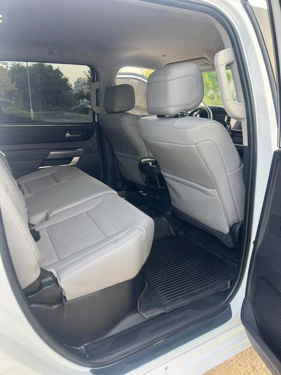 Car Image 2024 TOYOTA TUNDRA TRD