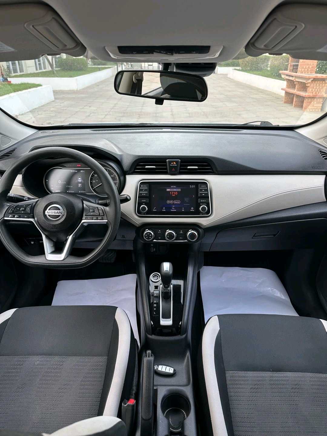 NISSAN VERSA 2023
