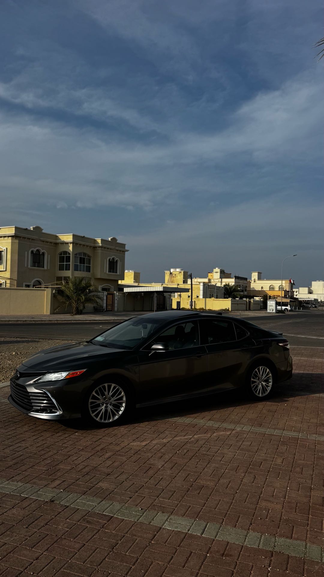 Car Image 2018 TOYOTA CAMRY XLE