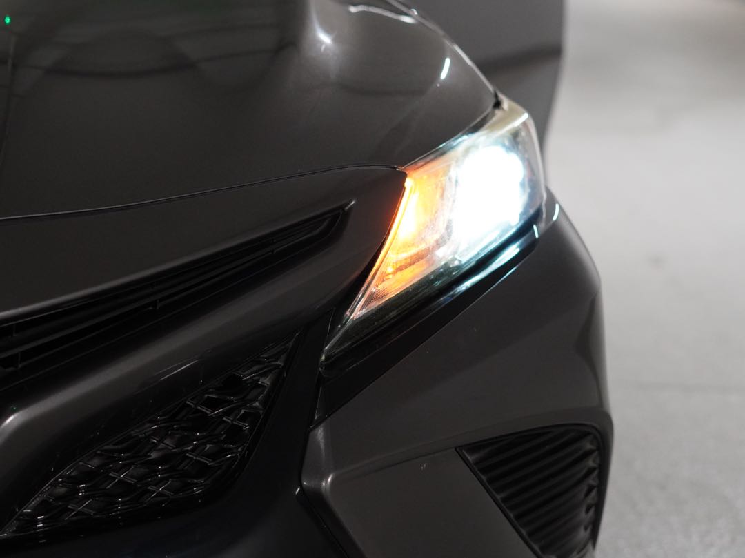Car Image 2018 TOYOTA CAMRY SE