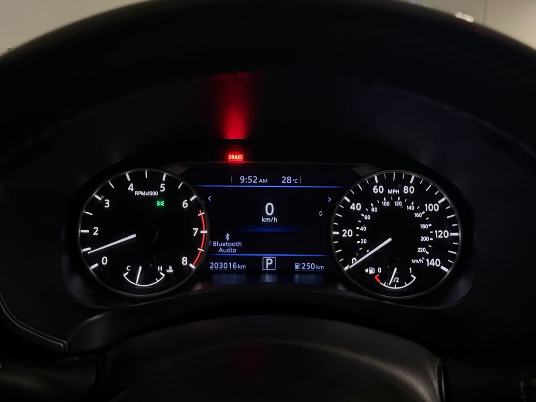 Car Image 2019 NISSAN ALTIMA SR