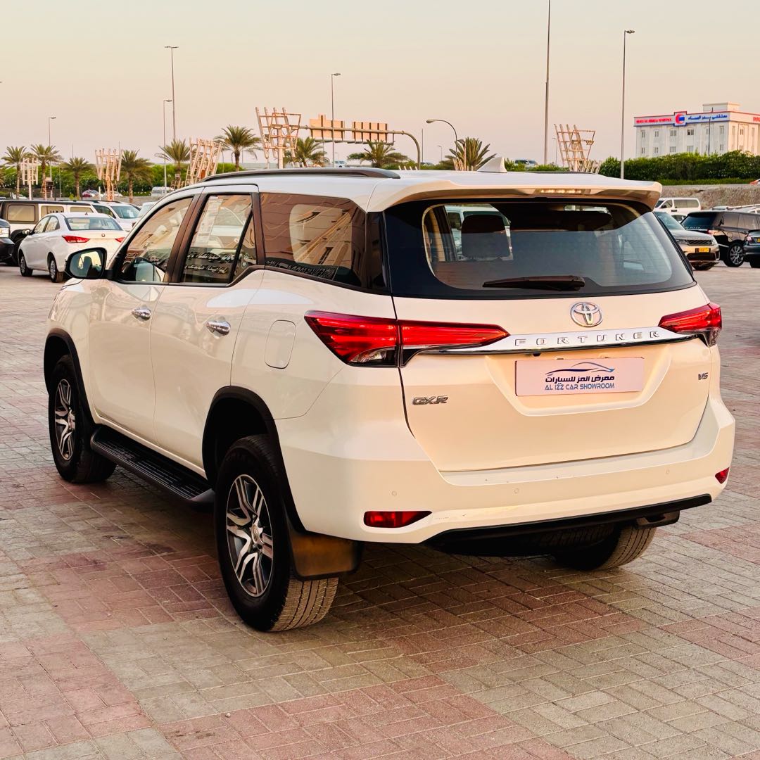 Car Image 2022 TOYOTA FORTUNER GXR