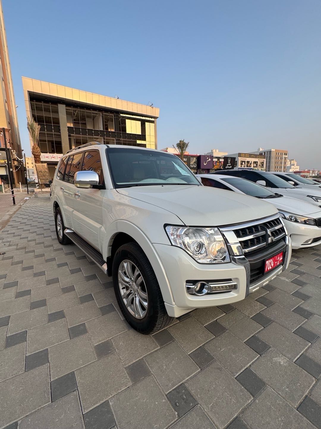 MITSUBISHI PAJERO 2020