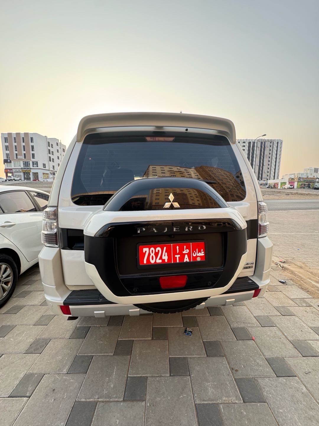 MITSUBISHI PAJERO 2020