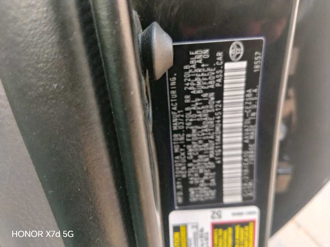 Car Image 2021 TOYOTA CAMRY SE