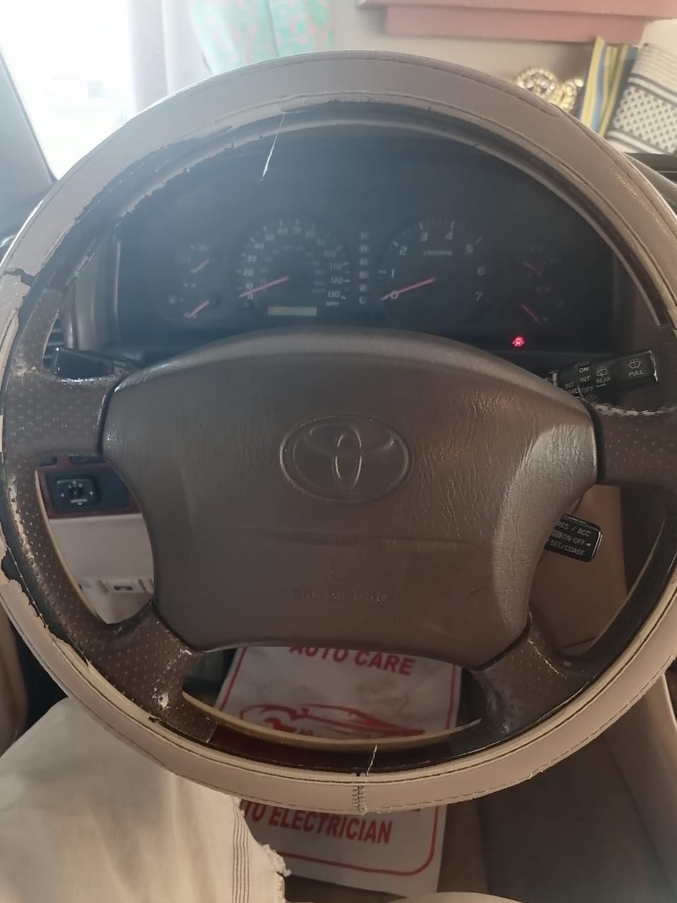 Car Image 1999 TOYOTA LAND CRUISER 