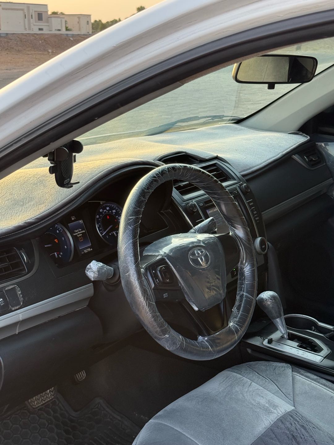 Car Image 2017 TOYOTA CAMRY GL