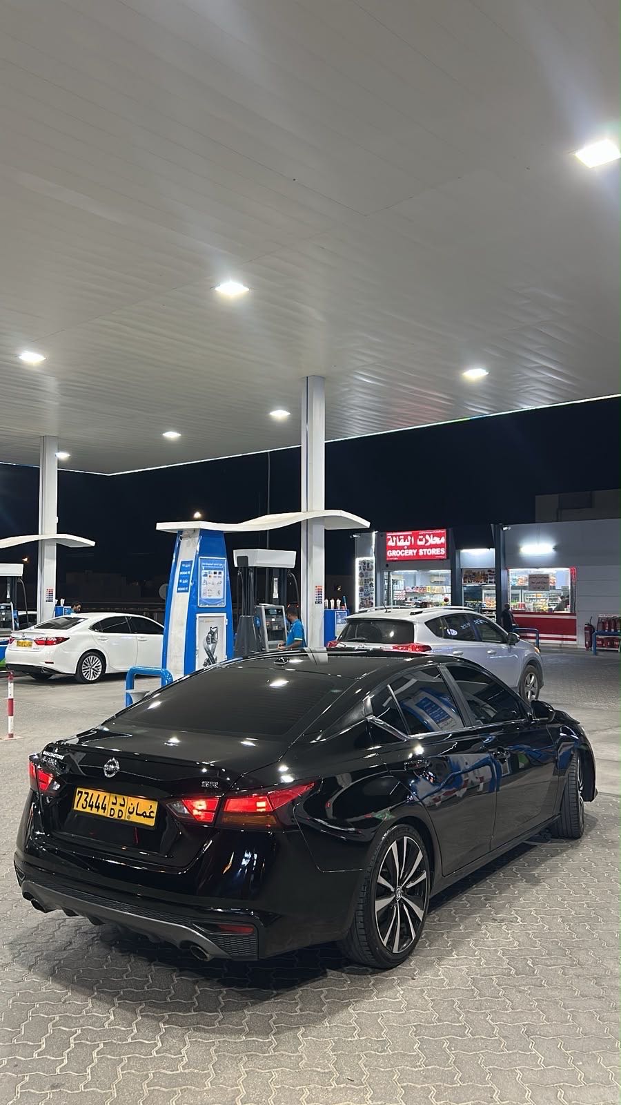 Car Image 2019 NISSAN ALTIMA SR