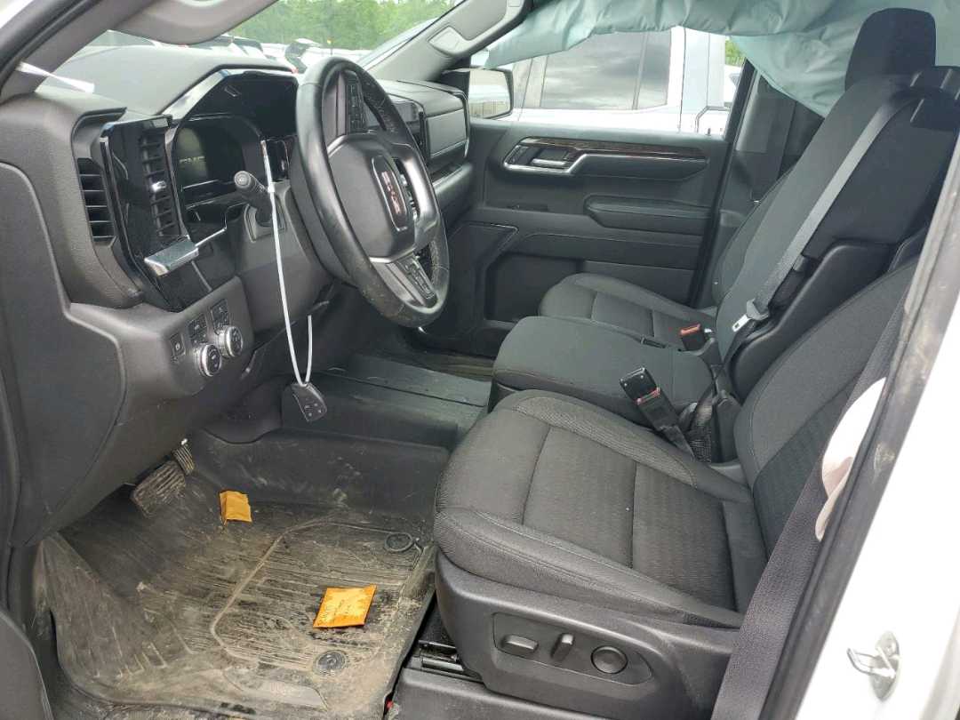 Car Image 2024 GMC SIERRA