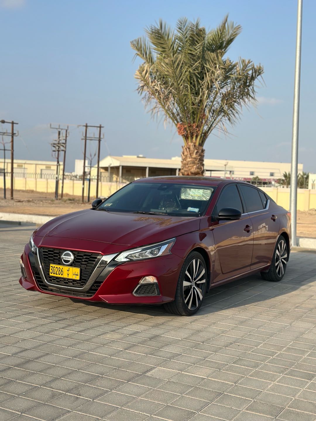 Car Image 2021 NISSAN ALTIMA SR