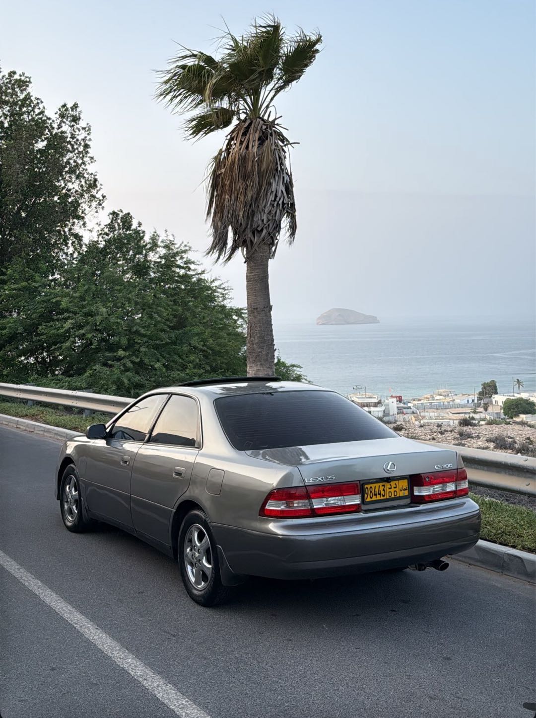 Car Image 1997 LEXUS ES 300