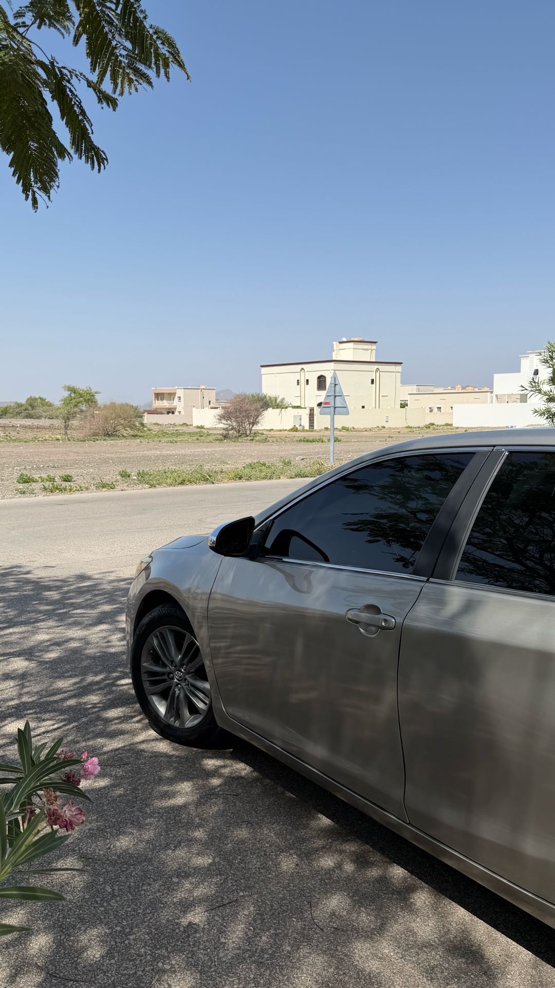 Car Image 2015 TOYOTA CAMRY XSE